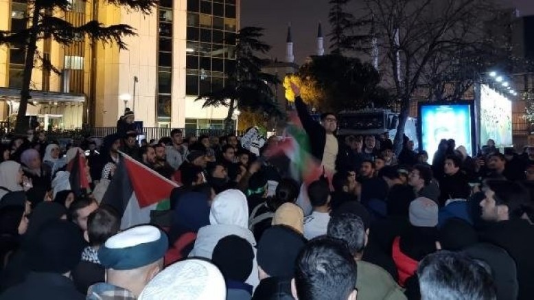 İsrail Başkonsolosluğu önünde protesto