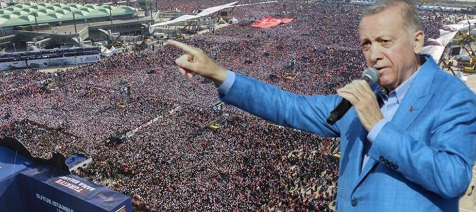 1 milyon 700 bin kişinin katılımıyla gerçekleşen Büyük İstanbul Mitingi’nde konuşan Erdoğan