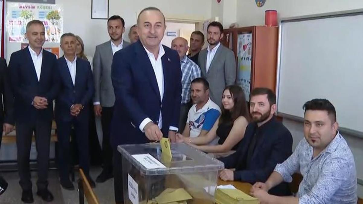 Mevlüt Çavuşoğlu dert yandı.