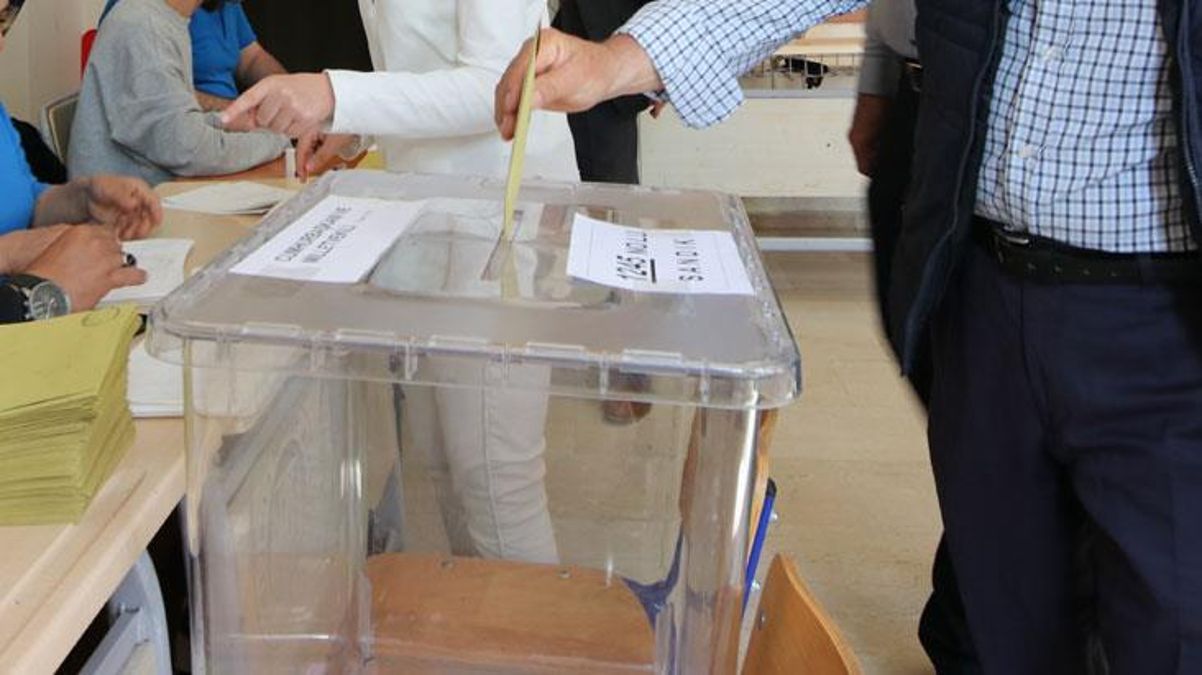 Siirt’te örnek oy pusulasıyla seçmenleri YSP’ye yönlendiren 5 kişi gözaltına alındı