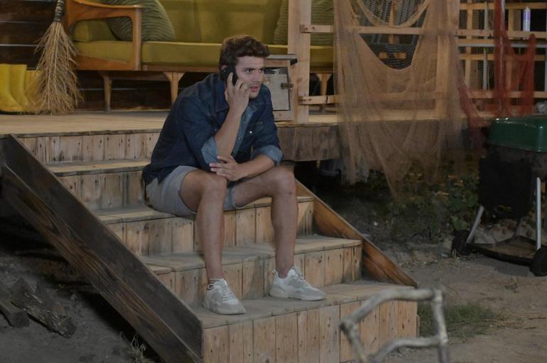 'Dönence'de Özgür ailesinin ölümüyle ilgili gerçeği öğrendi!