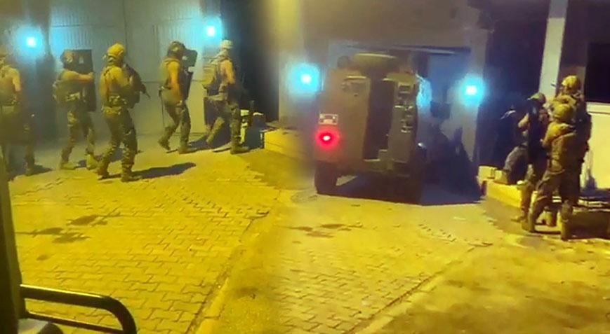 ‘Şirinler’ çetesine operasyon! Yeni görüntüler ortaya çıktı; polis zırhlı araçla kapıyı kırmış