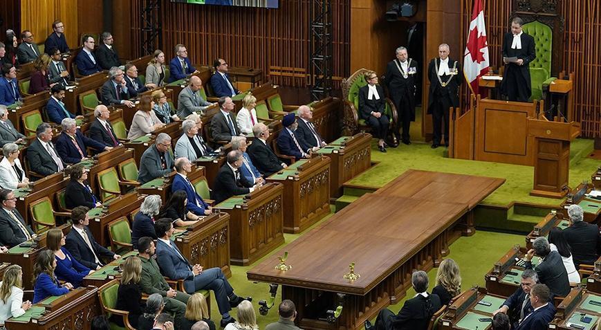 Nazi birliğinde savaşmış Ukraynalı için ‘kahraman’ demişti! İstifa etti