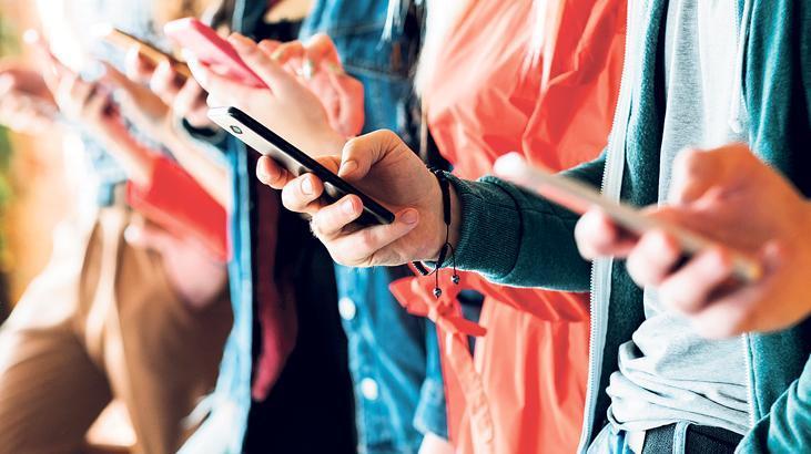 Öğrenciye telefon desteği geliyor