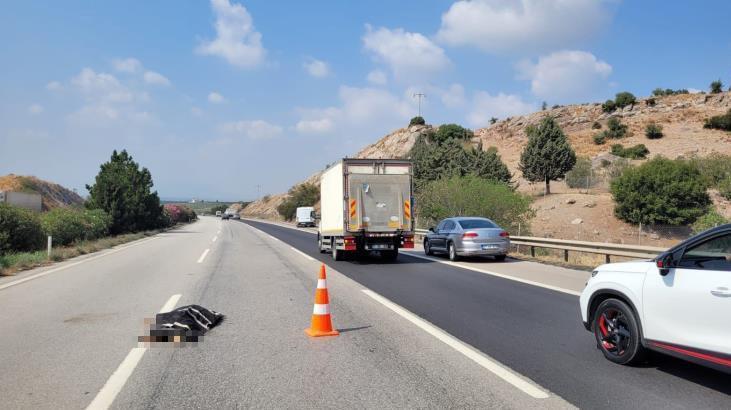Adana’da otoyola giren yaşlı kadının feci ölümü