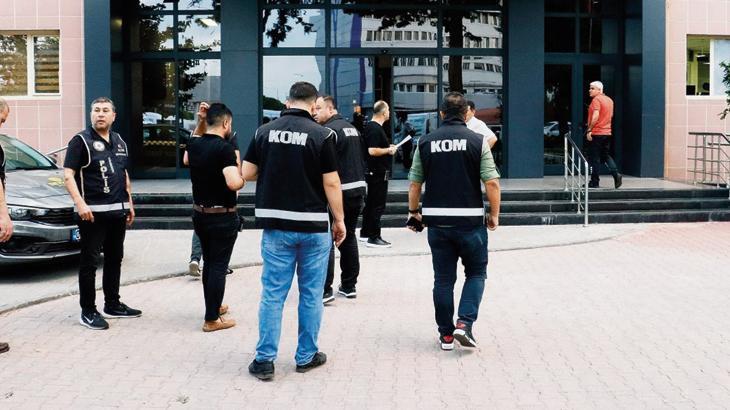 İki belediyeye yolsuzluk baskını