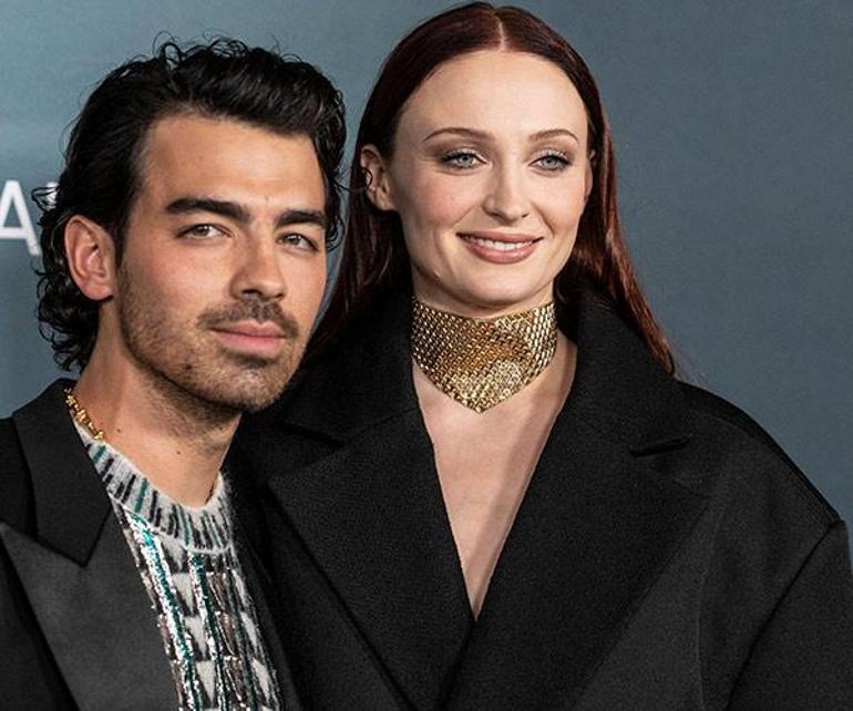 Sophie Turner eşi Joe Jonas'un eski sevgilisi Taylor Swift'in evinde kalıyor!