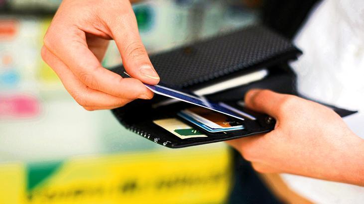 Karttan nakit çekim azalıyor