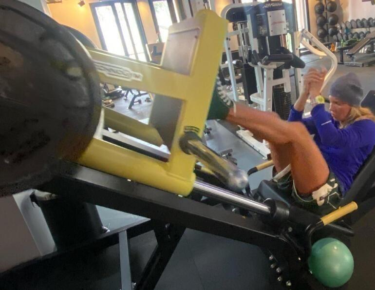 Kaslarıyla olay olan Biricik Suden: Hayalinizdeki kadını neden bende arıyorsunuz?