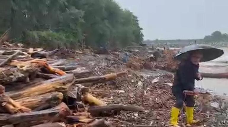 Kıyıda yağmur, yüksekte kar var! Ekipler Doğu Karadeniz'de teyakkuz halinde