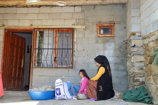 Tek sınıf, tek öğrenci, tek öğretmen! Hasret için okul açıldı