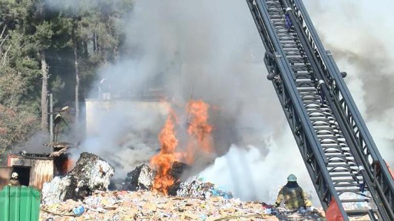 İstanbul'da depo yangını