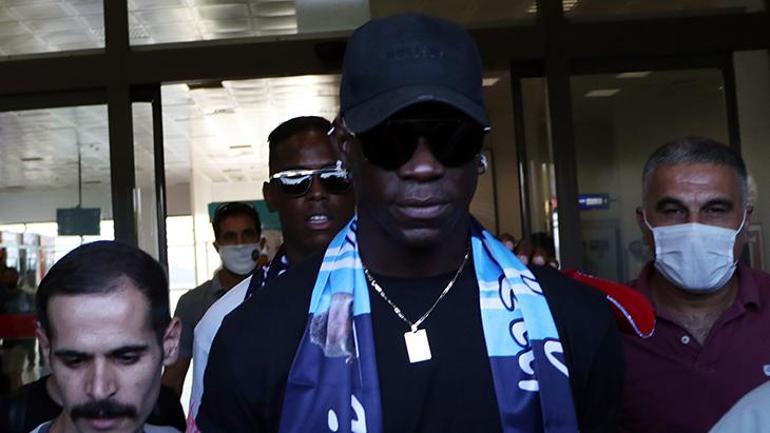 Mario Balotelli'den Zlatan Ibrahimovic'e olay cevap! 'Aptalca bir açıklama'