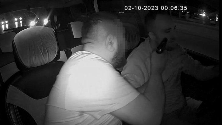 Takside kan donduran an! ‘Beni neden öldüreceksin?’