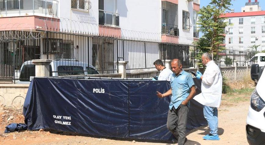 Aynı mahallede 3 gün arayla ikinci şüpheli ölüm!