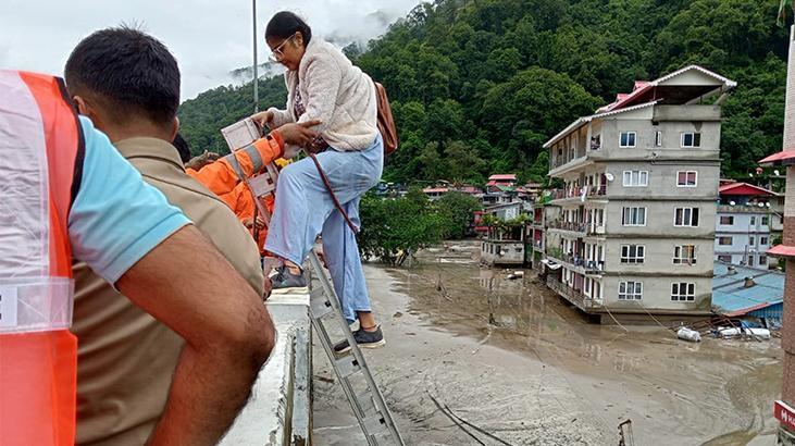 Hindistan’da selin bilançosu ağırlaşıyor