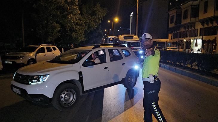 Adana’da helikopter destekli ‘Huzur ve Güven’ uygulaması