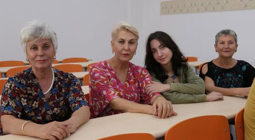 Yaşları 18, 60, 65, 70! Anneanne, iki kardeşi ve torunuyla aynı üniversitede