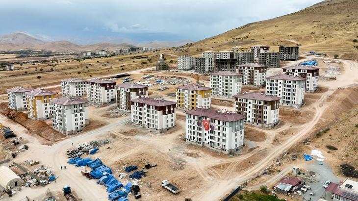 Bakan Özhaseki: 39 bin 121 konutun yapımında sona yaklaştık