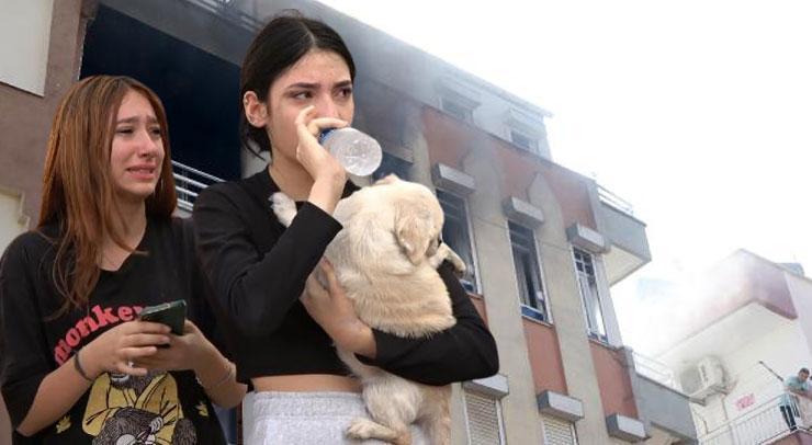 Antalya’da panik anları! Kuryeler kurtardı