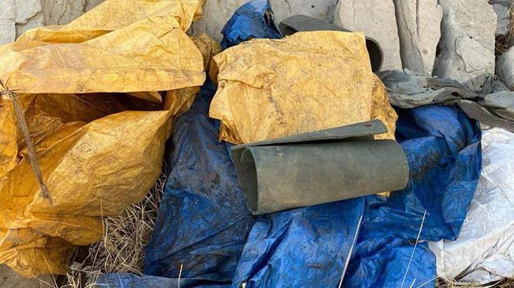 Hakkari’de teröristlere ait malzemeler ele geçirildi
