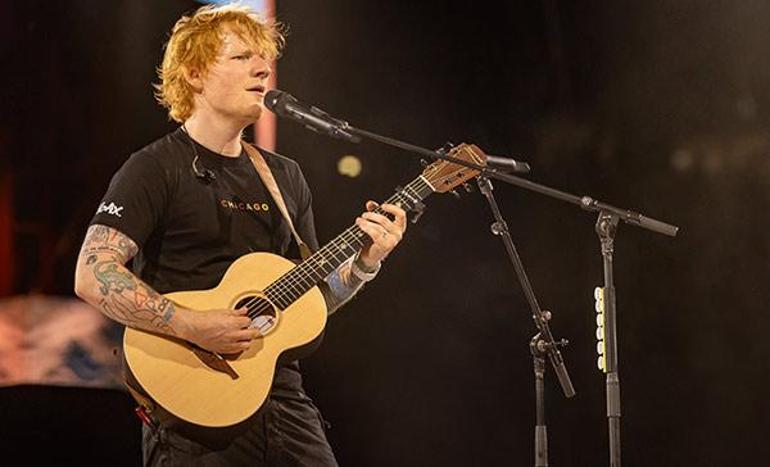 Ed Sheeran evinin bahçesine kendi mezarını kazmışı!