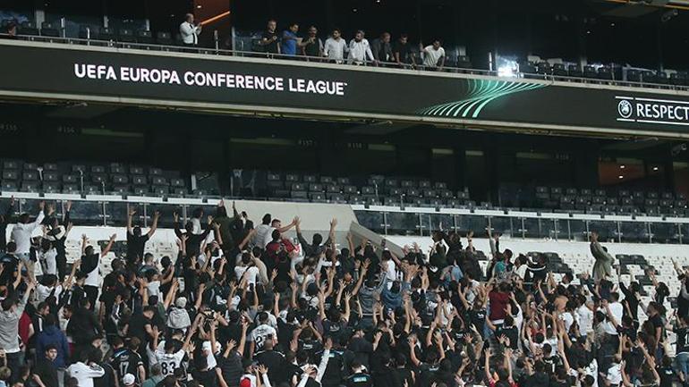 Öfkeli Beşiktaş taraftarı stadı uzun süre terk etmedi! İbrahim Üzülmez devreye girdi