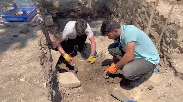 Ordu’daki kazılarda bulundu! 8 mezardan tarihi eserler fışkırdı