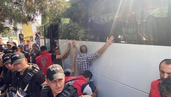 Diyarbakır'da gerginlik! Emniyet amirinden Yeşil Sol Parti milletvekiline: Saldırının sorumlusu kim?