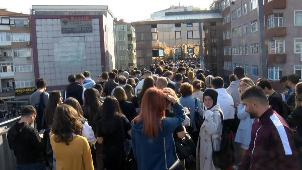 Fotoğraflar İstanbul'dan! 'Rezillik, insanların burnundan getiriyorlar'