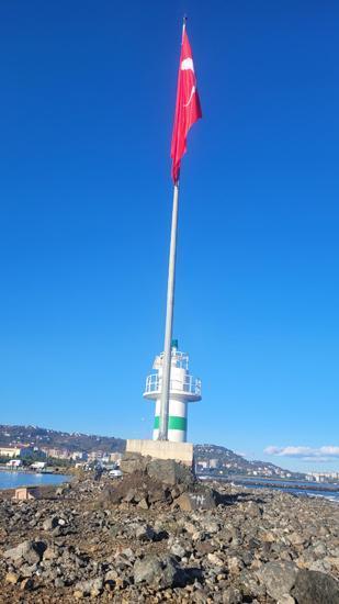 Trabzon'da 2 liseli dalgalara kapılmıştı! Hırka, cep telefonu ve kalem bulundu