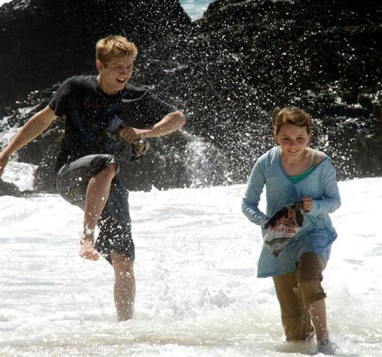 Genç oyuncu yatak odasında ölü bulundu!