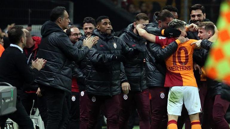 Spor yazarları, Galatasaray - Alanyaspor maçı sonrası hayran kaldı! 'Karabasan gibi'