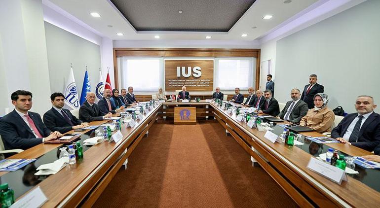 Meclis Başkanı Kurtulmuş'tan İsrail tepkisi: Seyirci kalanlar da onlar kadar suçlu