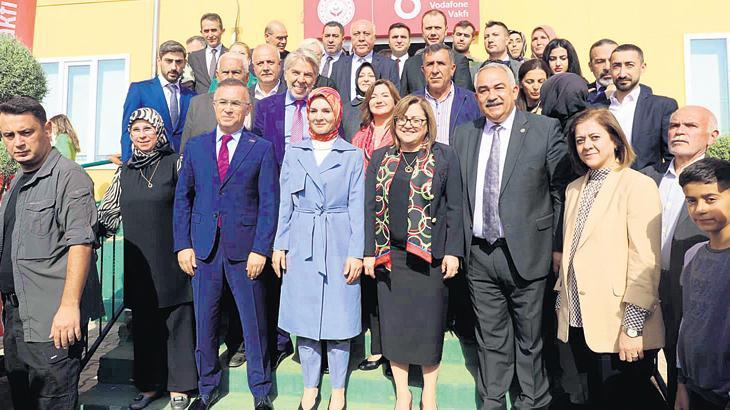 Aile bankasında ilk hizmet depremzedeye