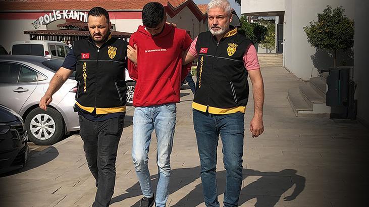 Kargo çalışanı teslim etmesi gereken telefonları satıp sevgilisine araba aldı