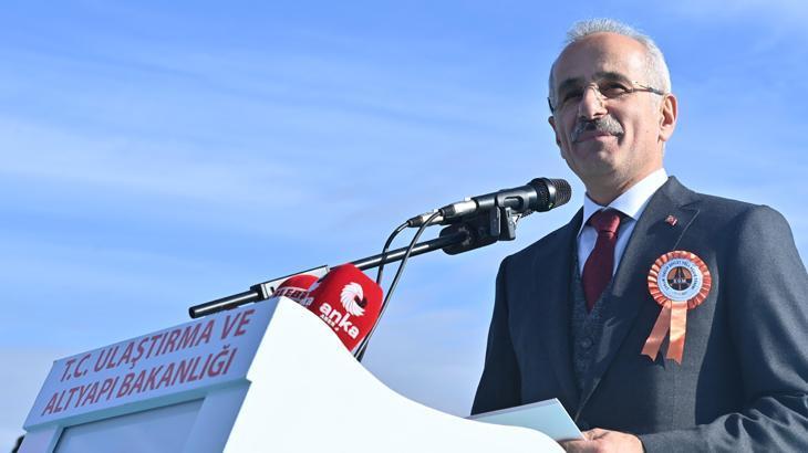 Bakan Uraloğlu duyurdu: 4 saatlik seyahat süresi 1.5 saate düşüyor