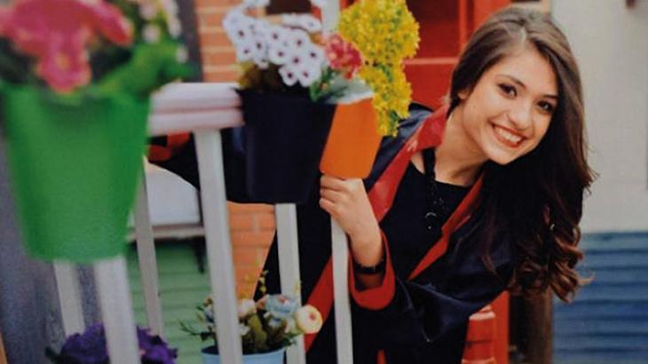 Şehit Aybüke öğretmen, kabri başında meslektaşları tarafından anıldı