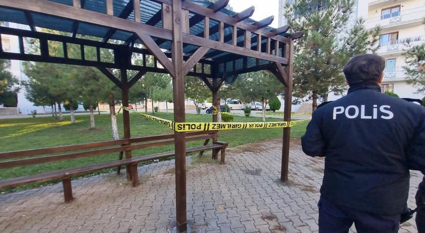 Yer: Diyarbakır! Birlikte yaşayıp, ayrıldığı kadını vurdu