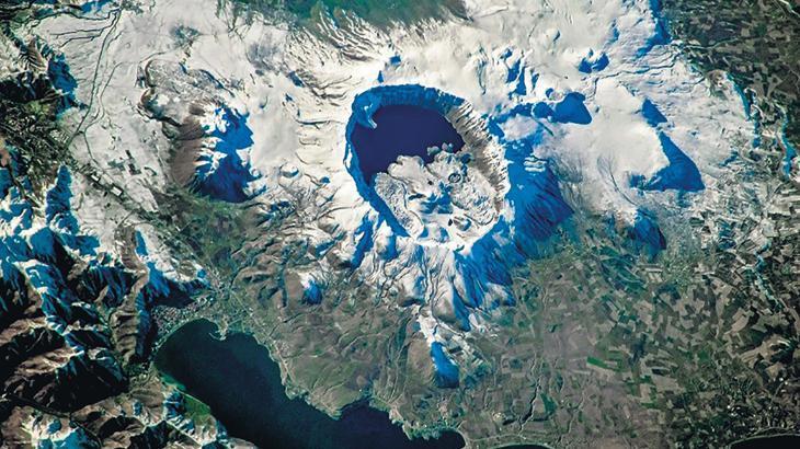 Uzaydan Nemrut-Tatvan