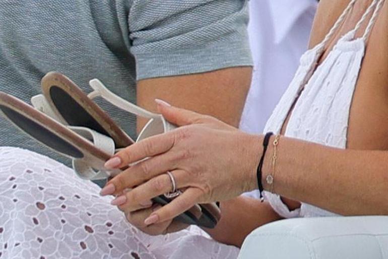 Lauren Sanchez, Jeff Bezos'un evlilik teklifini anlattı: Kutuyu açtığında bayıldım!