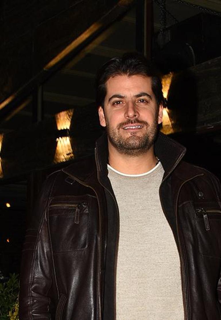 Sinan Güleryüz: Özge, birçok 'şarkı söylüyorum' diyen sanatçıya taş çıkarır!