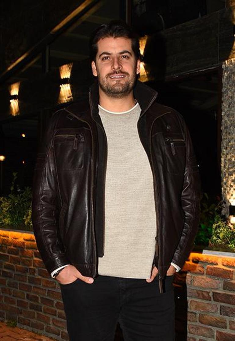 Sinan Güleryüz: Özge, birçok 'şarkı söylüyorum' diyen sanatçıya taş çıkarır!