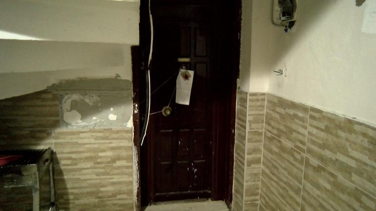 Cansız bedeni bazanın altından çıktı! Cesedi kokmasın diye klima açık bırakılmış