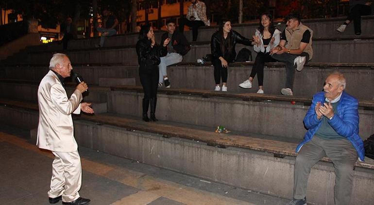 Amasya, İsmail dedeyi konuşuyor! Her akşam, 1 saat aynı yerde buluşuyorlar