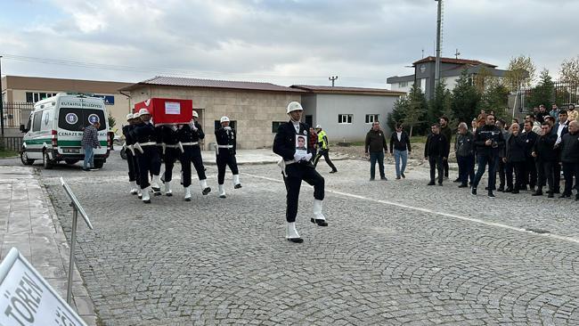 Kütahya'da polis memurunun acı sonu! Eşi fotoğrafına sarılarak gözyaşı döktü