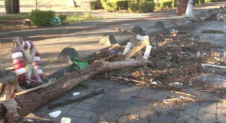 Sarıyer'de fırtına sonrası dehşete düşüren manzara