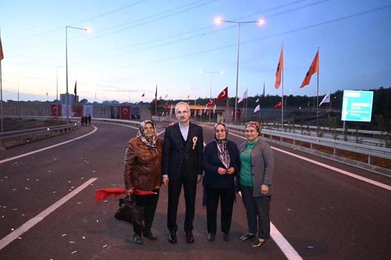 Bakan Uraloğlu açılışını yaptı! 20 dakikalık yol 2 dakikaya düştü