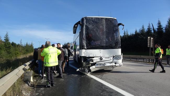 Yolcu otobüsü, TIR'a arkadan çarptı! Yaralılar var