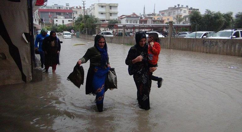 Son dakika: Görüntüler Antalya'dan! Meteoroloji'den kar yağışı uyarısı